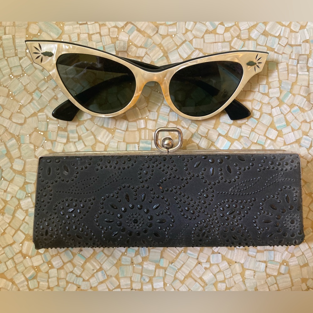 Bausch & Lomb Ray-Ban mother of Pearl cat-eye sunglasses original 1950’s